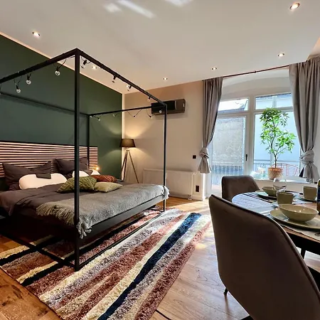 Edler Wohnraum Luxurioeses Studio Im Zentrum Mit Balkon, Kaffeevollautomat, Klima & Parkplatz Zwickau Eksteriør billede