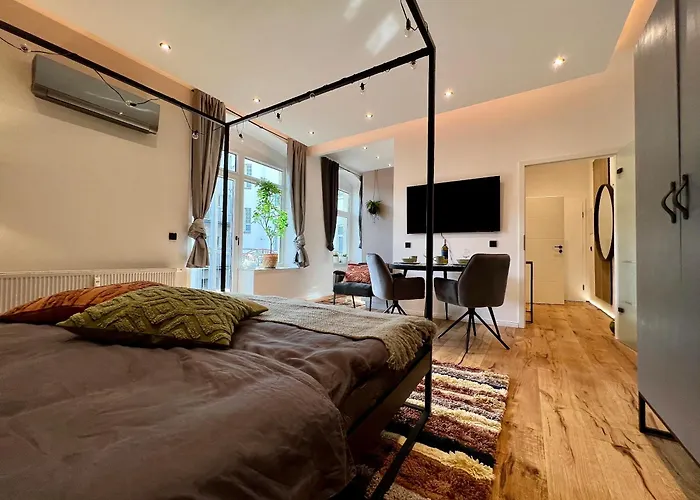Edler Wohnraum Luxurioeses Studio Im Zentrum Mit Balkon, Kaffeevollautomat, Klima & Parkplatz