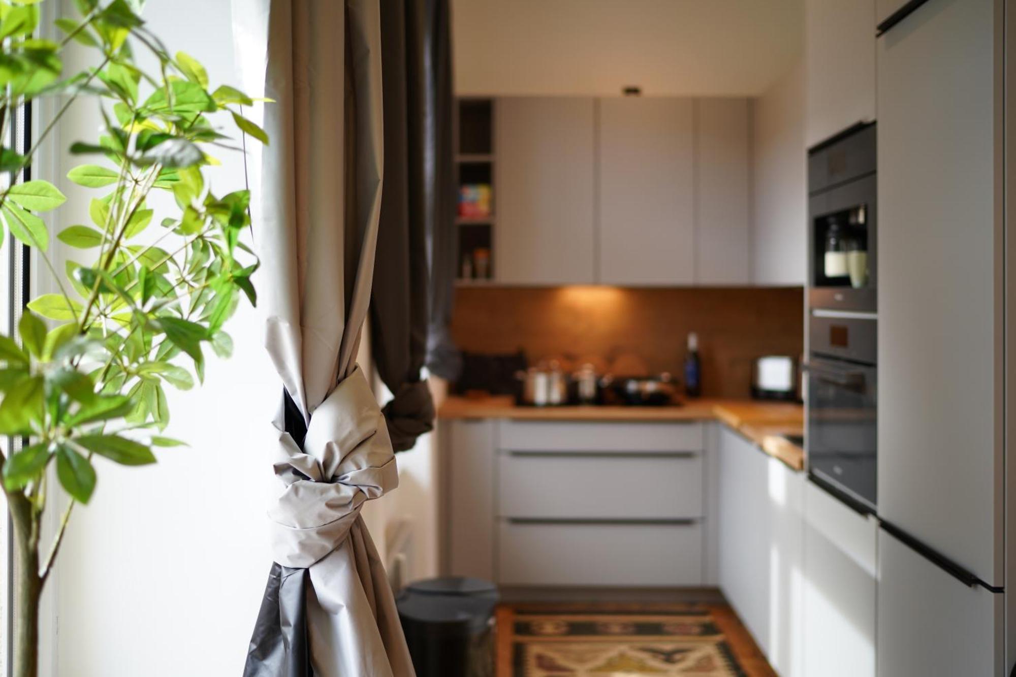 Edler Wohnraum Luxurioeses Im Zentrum Mit Balkon, Kaffeevollautomat, Klima & Parkplatz