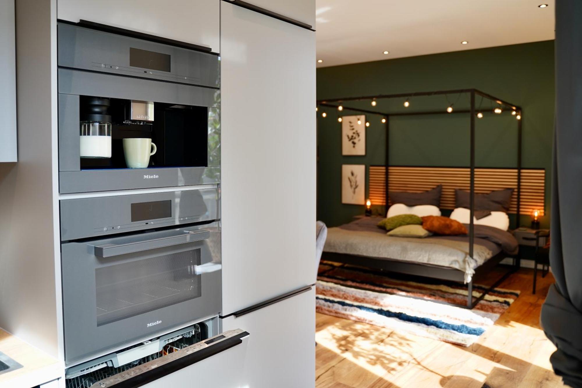 Apartment Edler Wohnraum Luxurioeses Im Zentrum Mit Balkon, Kaffeevollautomat, Klima & Parkplatz *